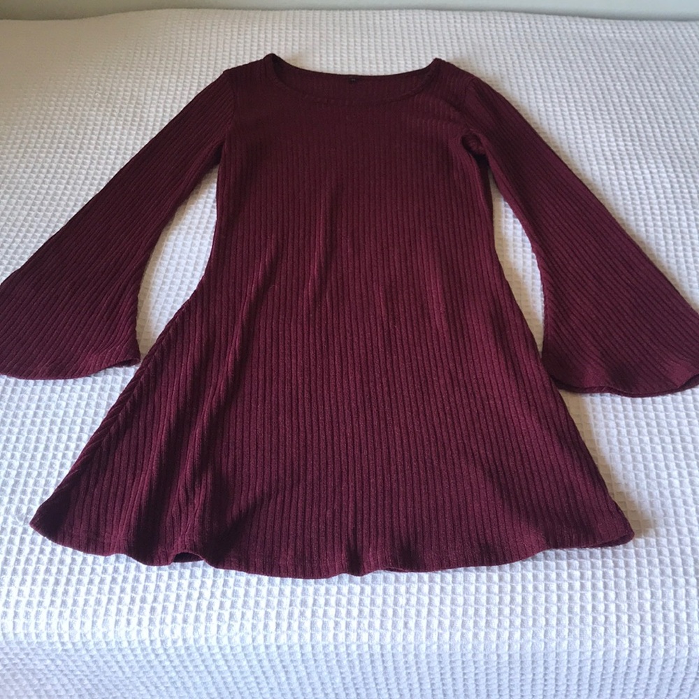Flowy sleeve dress